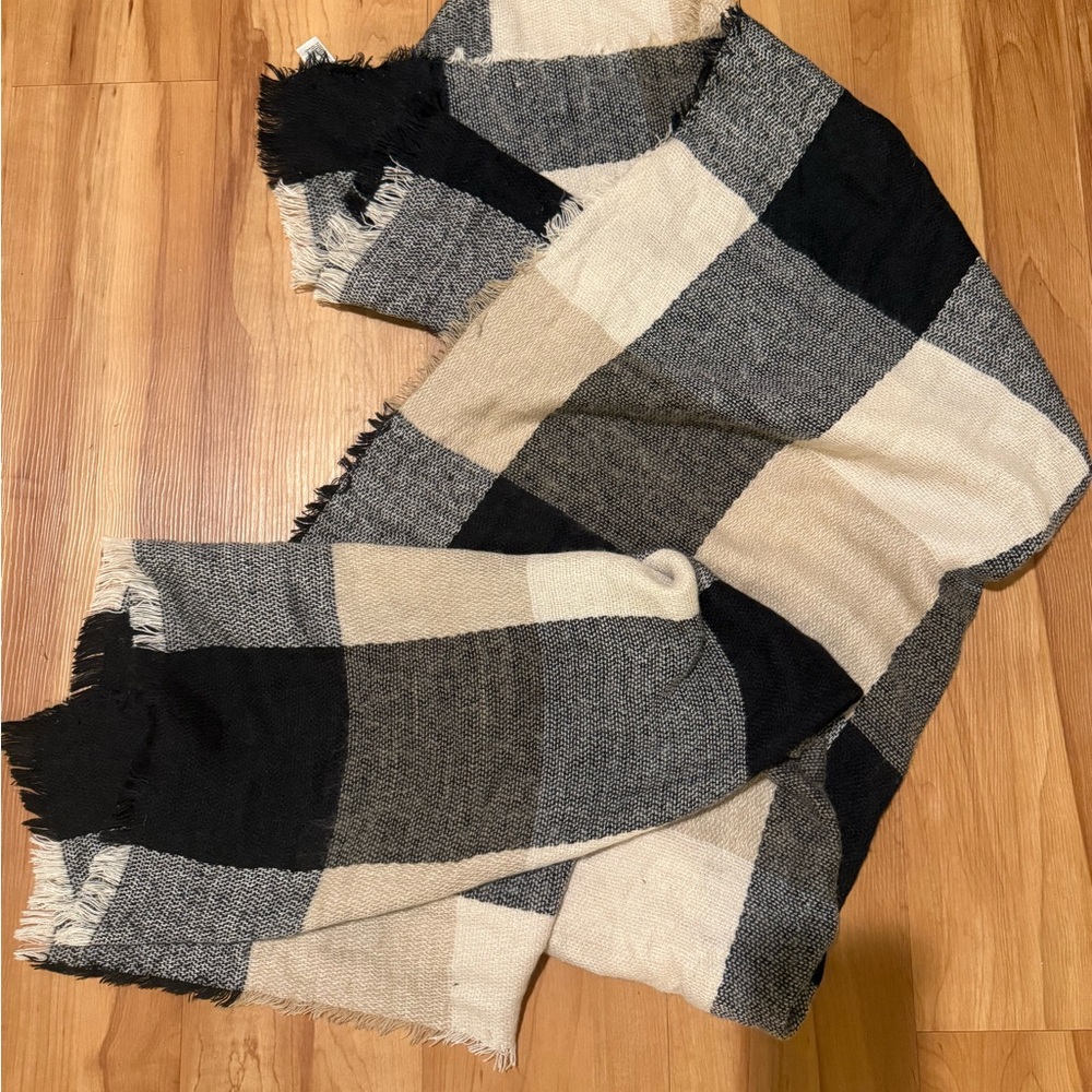 Black & Cream Oversized Plaid Blanket Scarf with Fringe